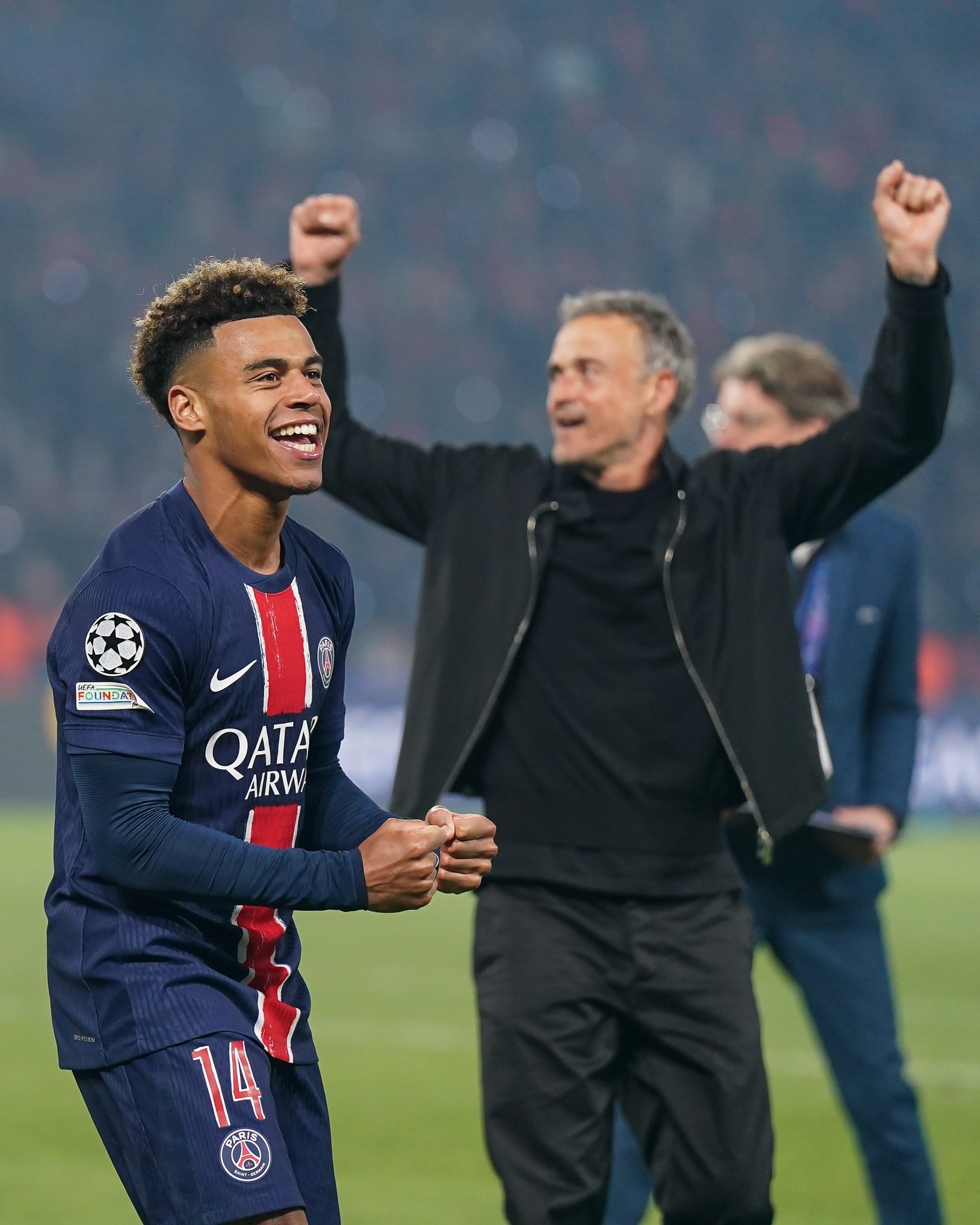 包含巴黎圣日耳曼发布备战花絮；今晚防线松动；CBA常规赛任务艰巨；高层口径保持一致的词条