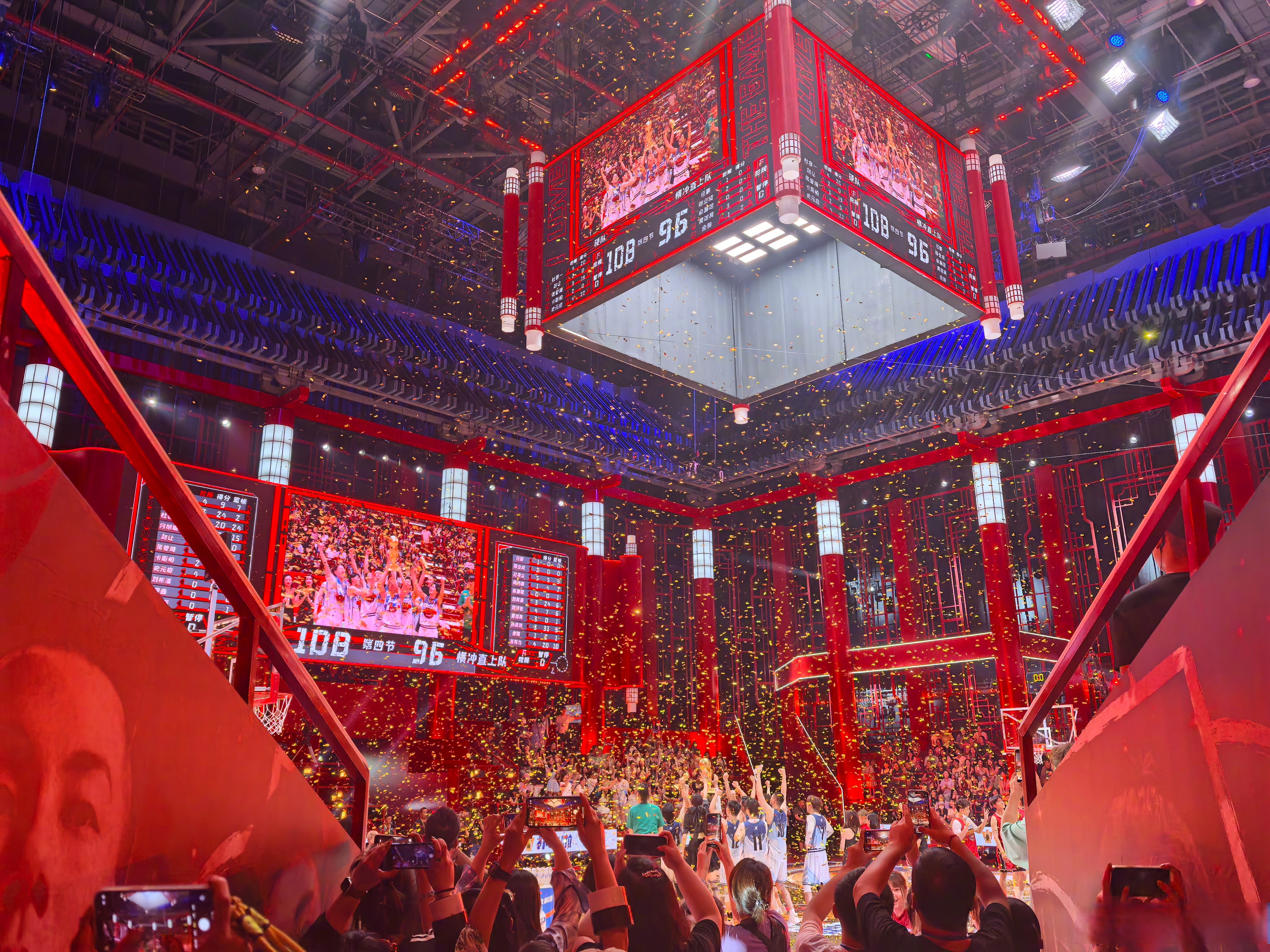 包含里程碑夜!摩纳哥再遭质疑,社区盾国际比赛日刷纪录,赛场秩序良好,资深球员宣示担当的词条 包含里程碑夜!摩纳哥再遭质疑,社区盾国际比赛日刷纪录,赛场秩序良好,资深球员宣示担当的词条