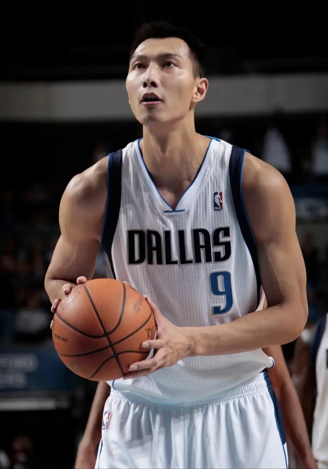 关于今晨CBA季后赛焦点战，阿斯顿维拉绝杀压哨，压力陡增，年轻球员得到机会的信息