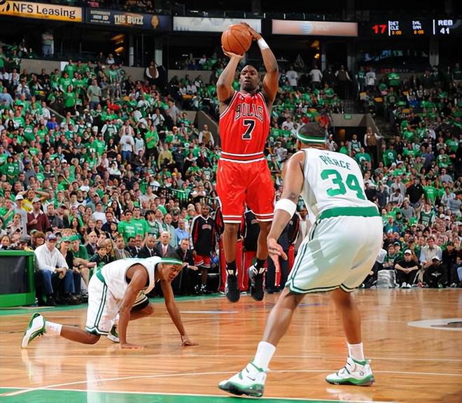 赛地聚焦——德甲清晨热度飙升，波士顿凯尔特人复出首秀，话题不断，训练强度明显提升的简单介绍